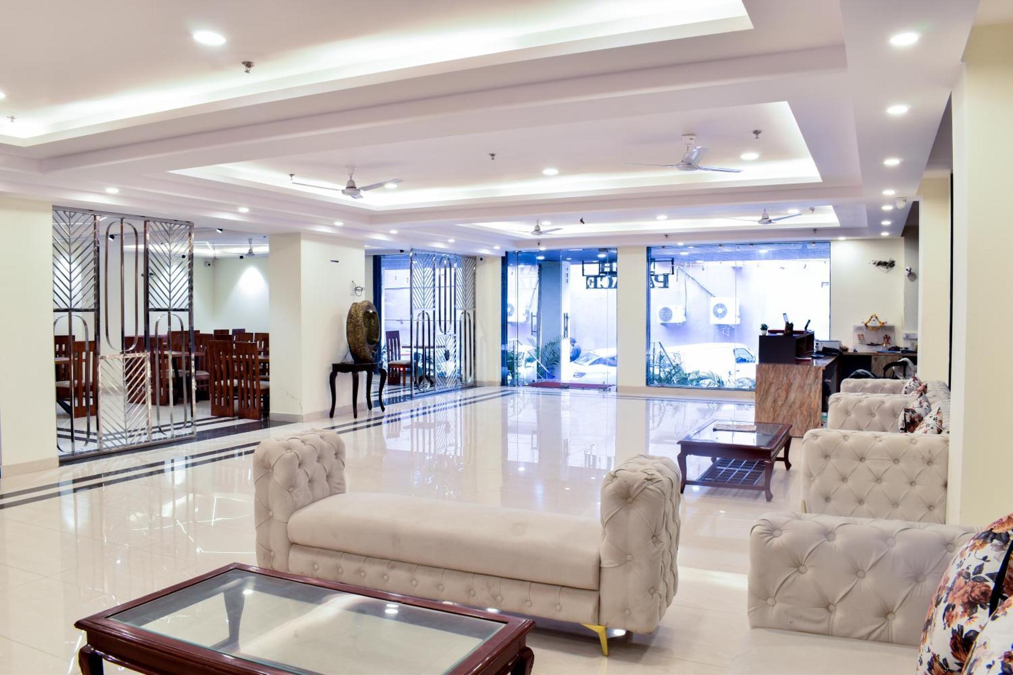 Hotel Yash Palace New Delhi Buitenkant foto
